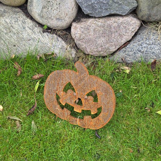 Halloween Kürbis mit frechem Grinsen