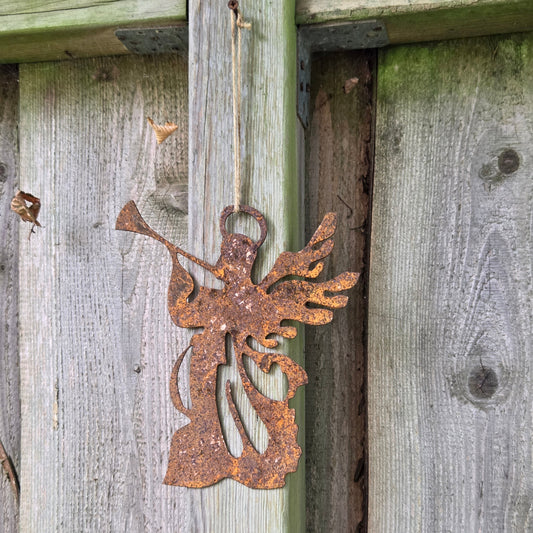 Edelrost Engel „mit Trompete“