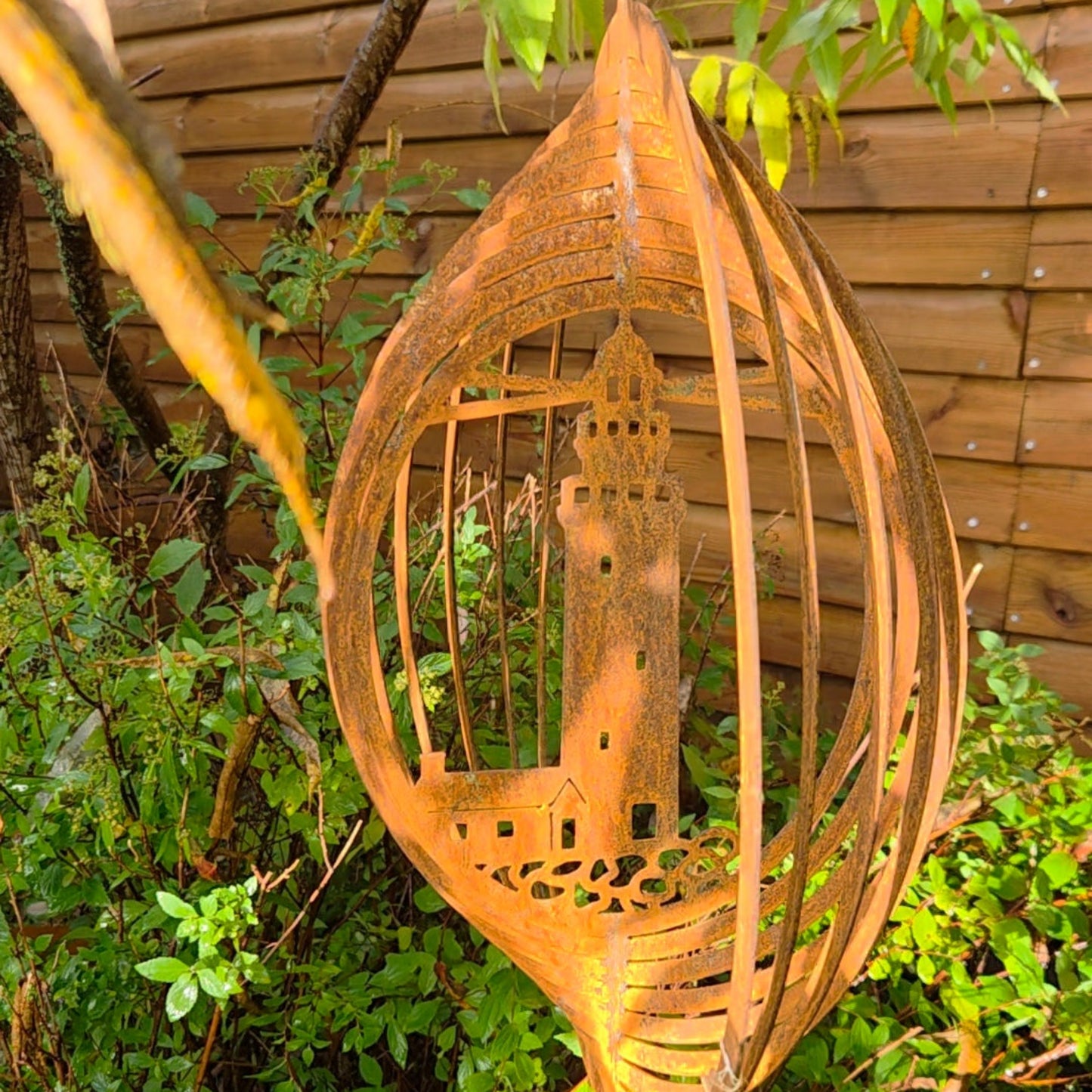 Edelrost-Windspiel Leuchtturm